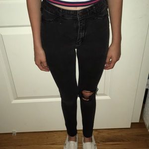 Black high waisted skinny jeans